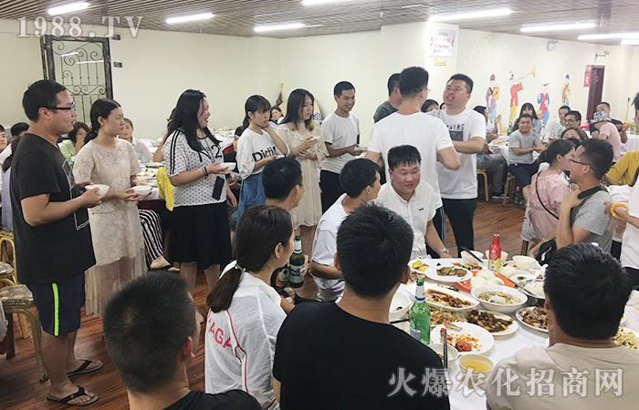 看碧海藍天,賞異國風(fēng)情——2018青島踏浪之旅