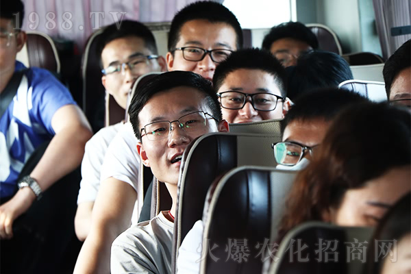 金頂云海奇觀,學國粹經(jīng)典道德經(jīng)